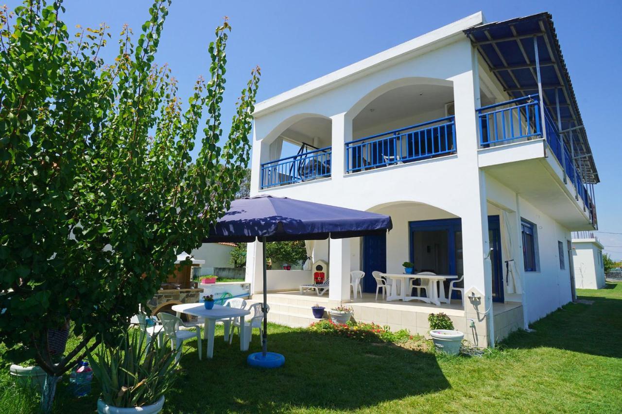 Вилла Dolphins House Paralia Avdhiron Экстерьер фото