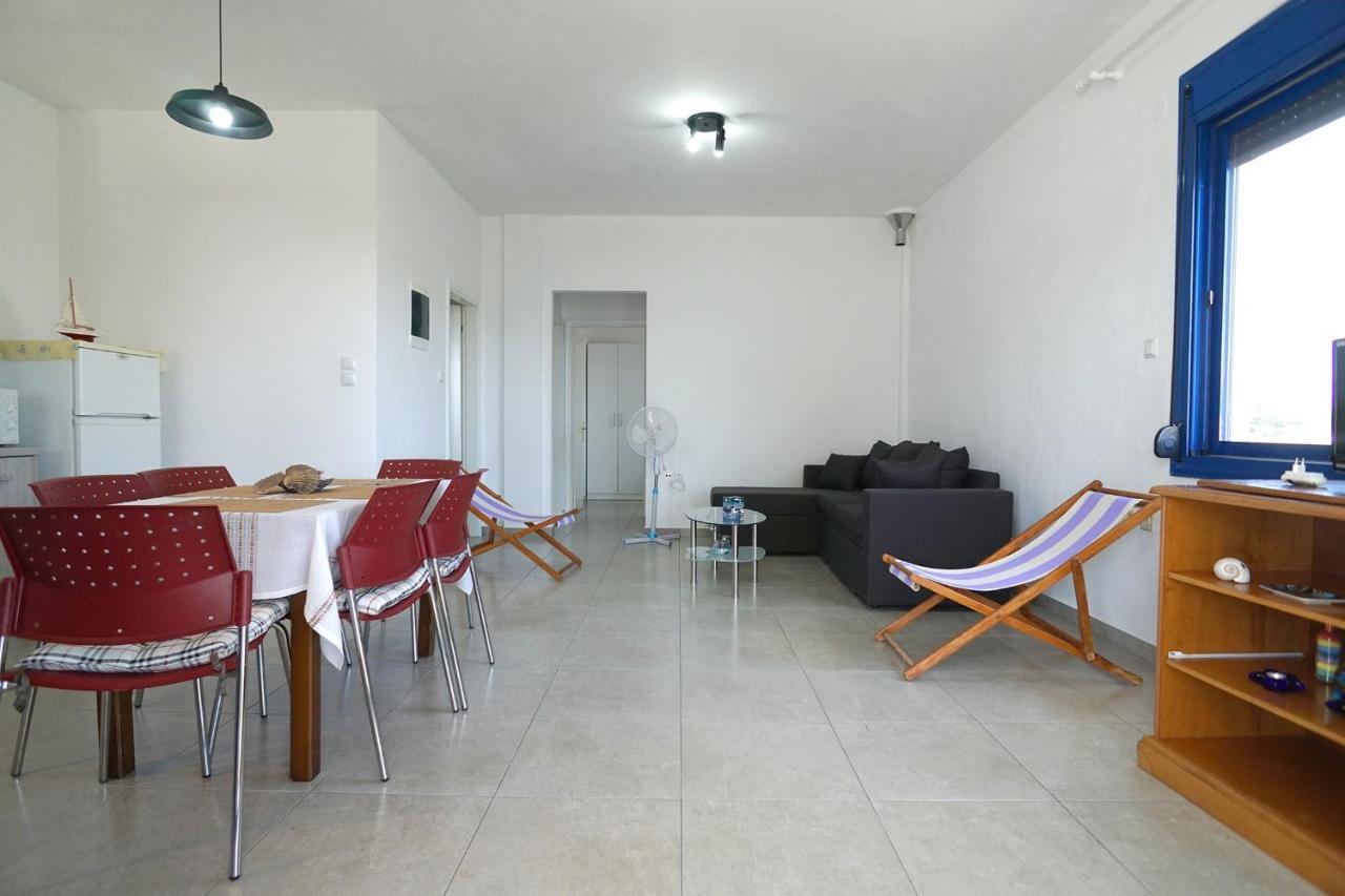 Вилла Dolphins House Paralia Avdhiron Экстерьер фото