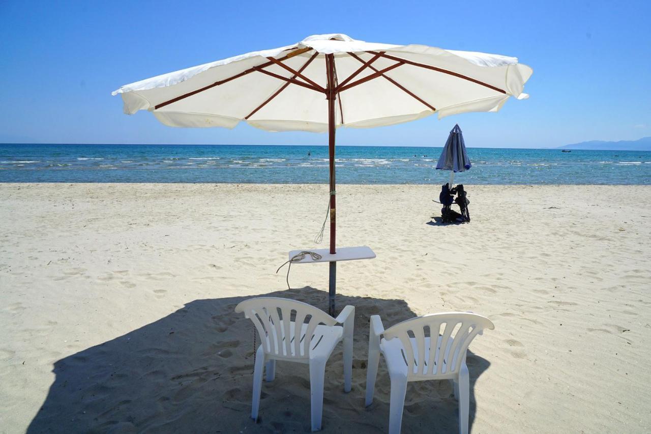 Вилла Dolphins House Paralia Avdhiron Экстерьер фото